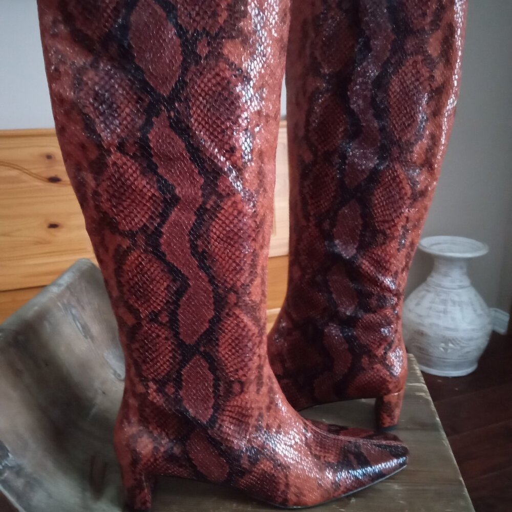 Katy Perry Size 7 The Wondering Women's Original Fashion Boots NEW!